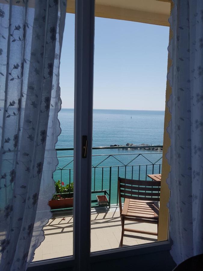 Bea'S Apartment - The Window To The Sea - Seafront Монтероссо-аль-Маре Екстер'єр фото