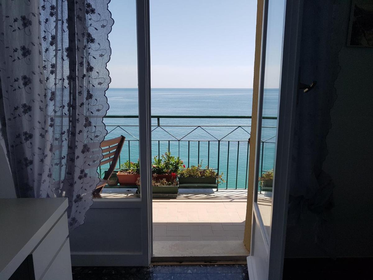 Bea'S Apartment - The Window To The Sea - Seafront Монтероссо-аль-Маре Екстер'єр фото